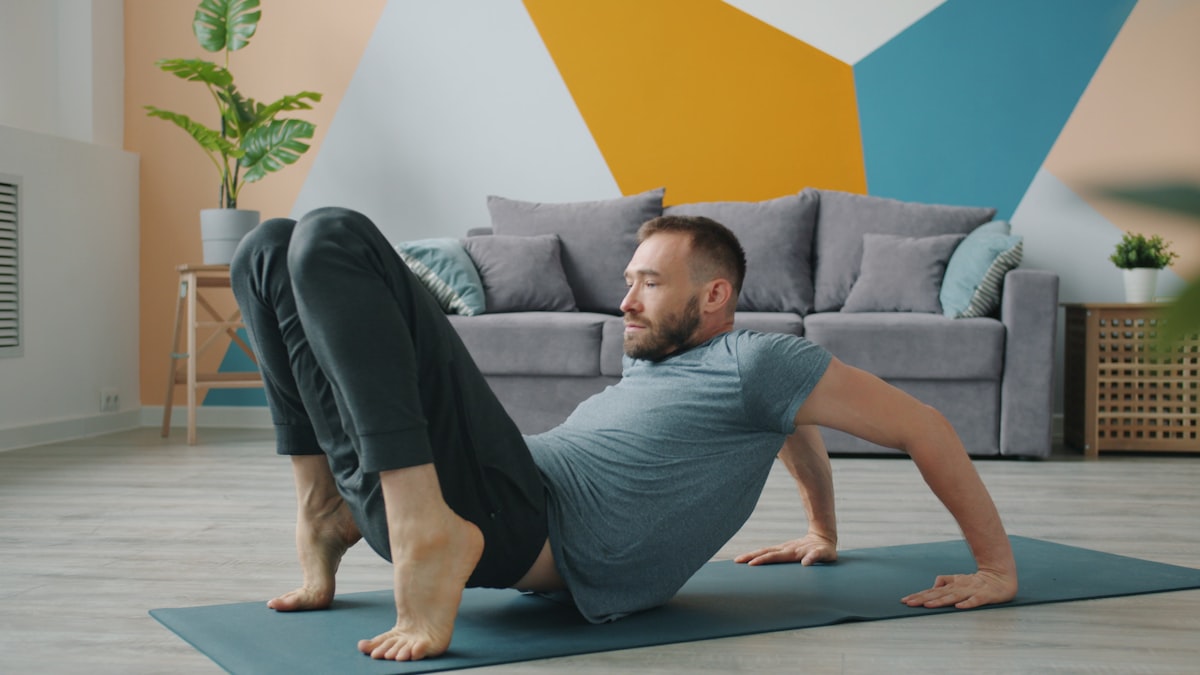 Quick flick contractions for pelvic floor endurance training